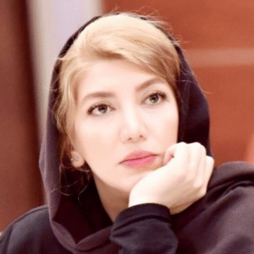 إصابة صحافية إيرانية بجلطة دماغية بعد تعرضها لضغوط قضائية متواصلة