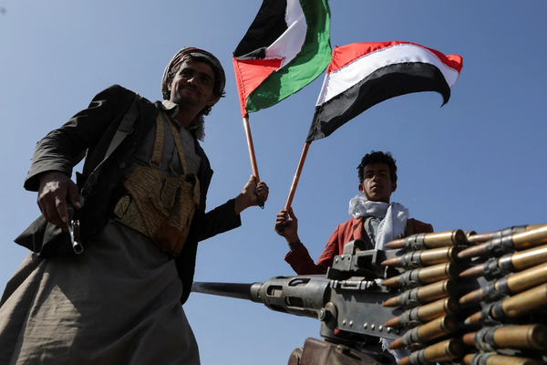 مركز بحثي إماراتي: اليمن أصبح جبهة مواجهة جديدة بين إيران وإسرائيل