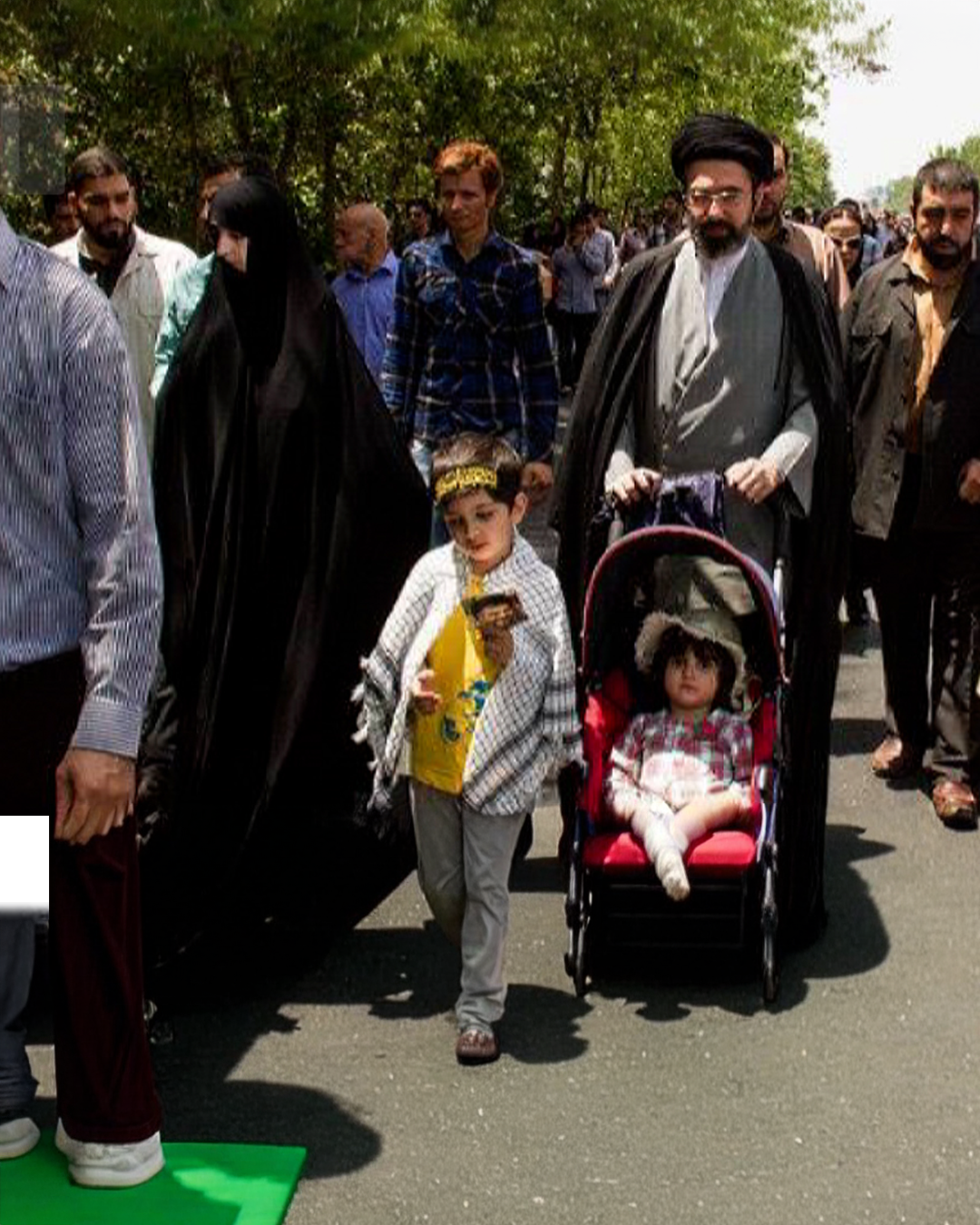 زاکانی: مجتبی خامنه‌ای هنگام حمله در خانه همراه همسرش بود