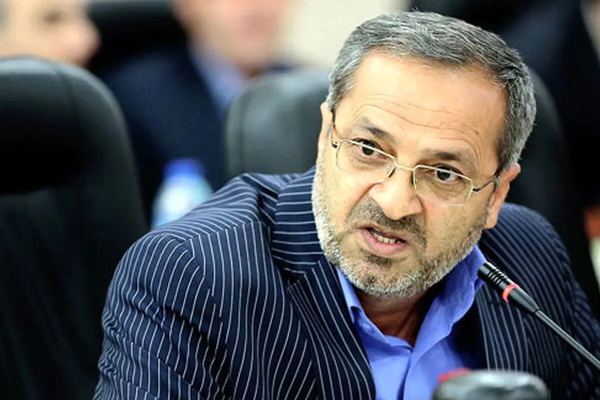 وزير التعليم الإيراني ينتقد اهتمام وسائل الإعلام بـ"أوضاع المعلمين المعيشية"