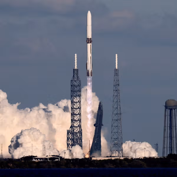 بلو اوریجین راکت حامل ماهوارههای ناسا را با موفقیت به سوی مریخ پرتاب کرد