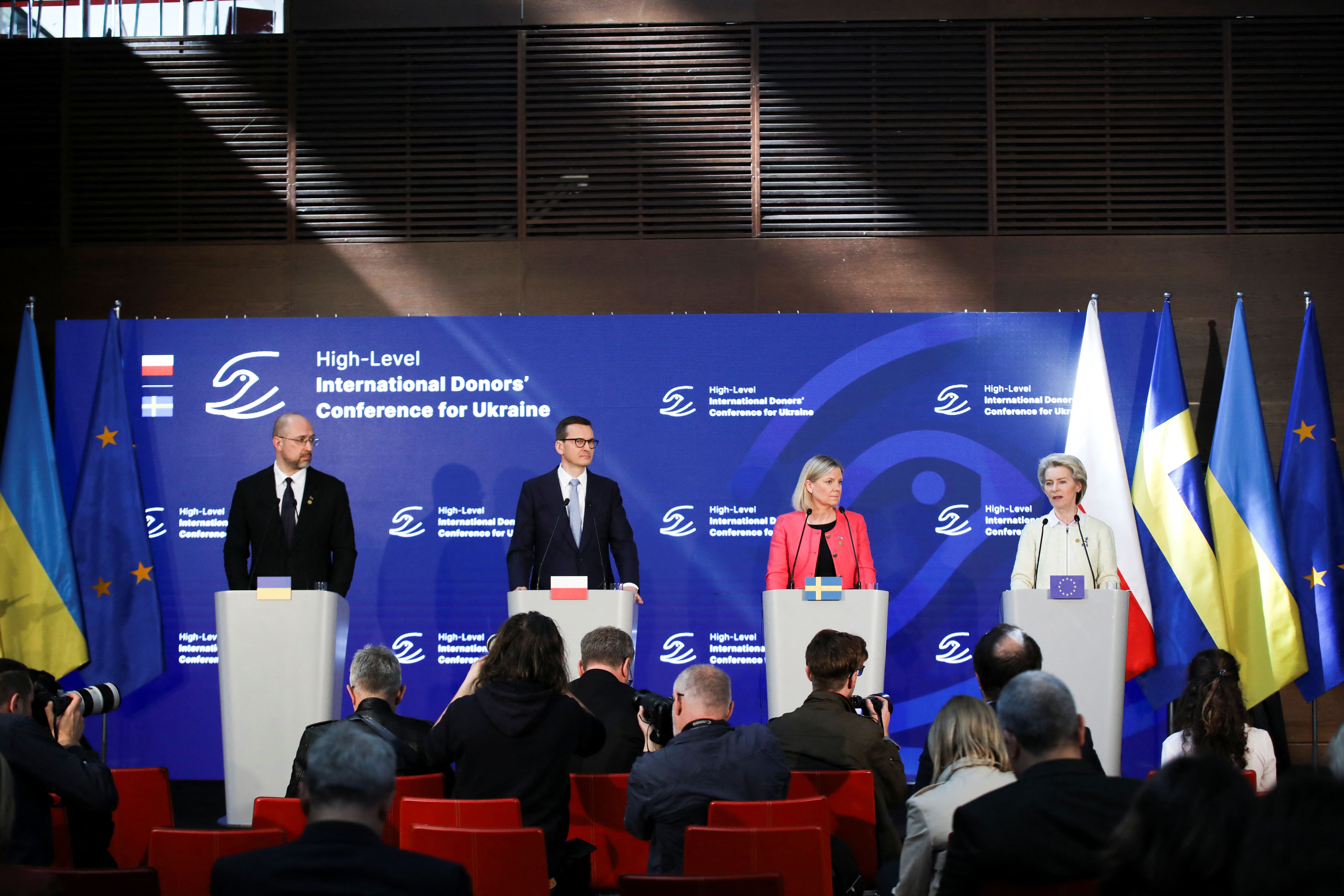 در نشست ورشو بیش از شش میلیارد دلار دیگر برای کمک به اوکراین جمع‌آوری شد