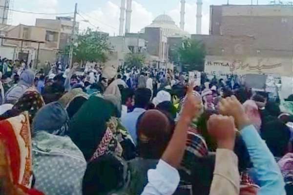 احتجاجات زاهدان في أسبوعها الـ24.. جمعة غضب أخرى وهتافات ضد النظام الإيراني