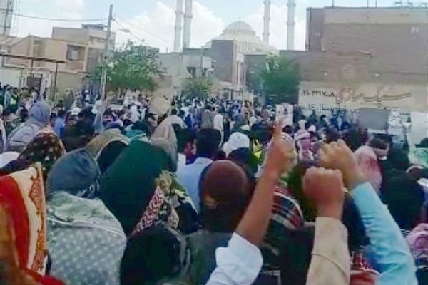 احتجاجات زاهدان في أسبوعها الـ24.. جمعة غضب أخرى وهتافات ضد النظام الإيراني