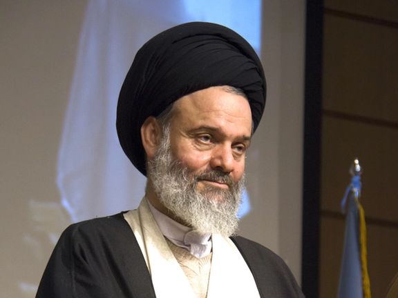 عضو مجلس خبرگان: اینگونه القا میکند که تمام دغدغه مردم مشکلات زندگی است