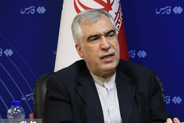 برلماني إيراني يتهم بزشكيان بـ"السعي للقضاء على الثورة الإسلامية"