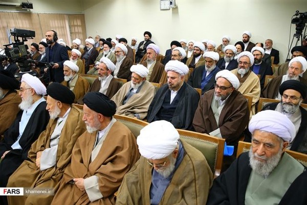 مجلس خبراء القيادة الإيراني: الثقة بالولايات المتحدة "ليست سوى سراب"
