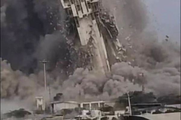 وزير الدفاع الأميركي ينشر صورة لتدمير برج المراقبة البحرية في تشابهار