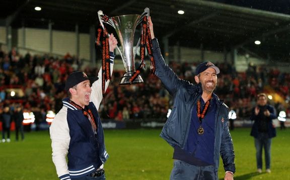 داستان رکسهام، یک تیم محلی قدیمی که در سه سال با دو ستاره هالیوود، جهانی شد