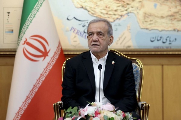 الرئيس الإيراني مسعود بزشكيان: لستُ مع استمرار الحرب