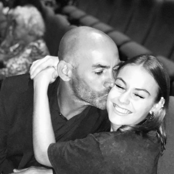 پاکو خمس درباره ترک ایران: نمیتوانستم بیشتر از این گریههای دخترانم را تحمل کنم