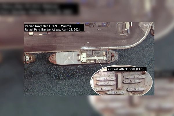 وفقا لصور الأقمار الصناعية، أبحرت سفينة إيرانية نحو فنزويلا برفقة 7 زوارق عالية السرعة