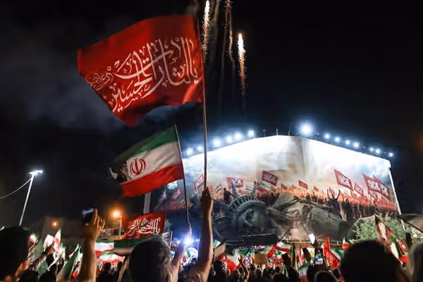Iran shrugs off US economic war as analysts sound alarm