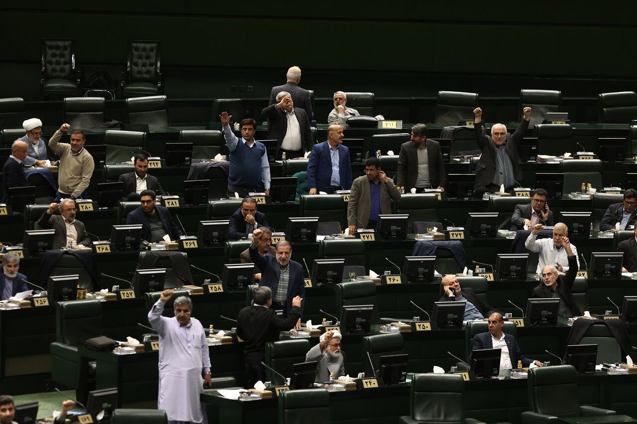 Iran MPs urge opposition to Abraham Accords