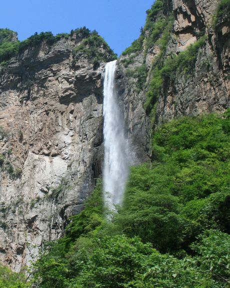 بلندترین آبشار طبیعی چین قلابی از کار درآمد