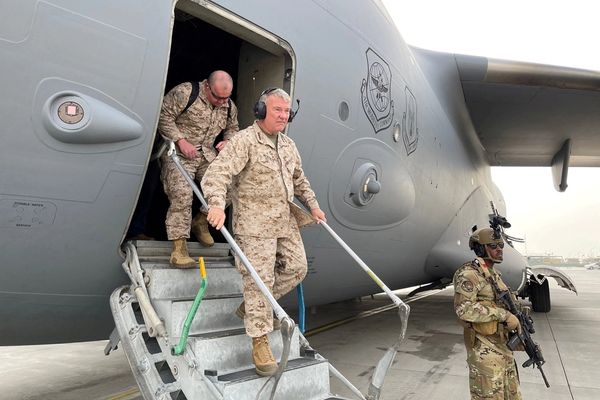 القائد السابق للقيادة المركزية الأميركية يكشف تفاصيل عملية مقتل "سليماني"