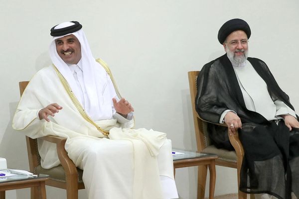 Qatari Emir Meets With Khamenei, No Mention Of Nuclear Issue