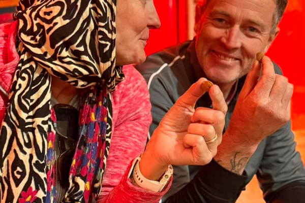 زوجان بريطانيان معتقلان في إيران: نضرب عن الطعام حتى إطلاق سراحنا