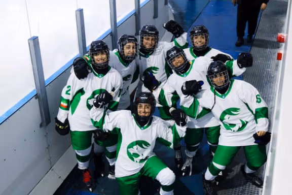 ایران ۲-۴ فیلیپین؛ نایب قهرمانی تیم امید هاکی روی یخ زنان در آسیا