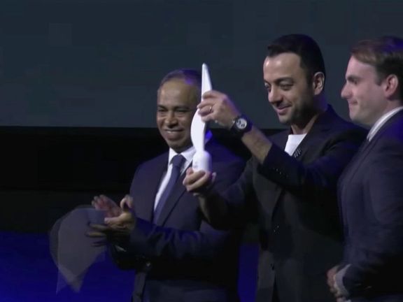 "إيران إنترناشيونال" تتسلم جائزة الشجاعة من مؤتمر جنيف للديمقراطية لعام 2024