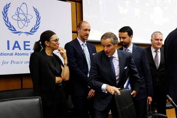 Iran Exhibits Low-Key Reaction to UN Nuclear Censure