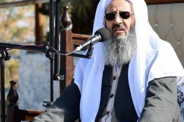 خطيب السنة في زاهدان للبرلمانيين: إن لم تمنعوا قتل وتعذيب الإيرانيين فماذا تفعلون؟