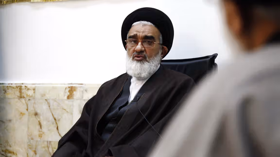 نماینده خامنهای در قم: ملت ایران به داشتن رهبری شجاع افتخار میکند