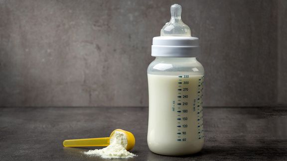 دانشگاه علوم پزشکی زاهدان: عدهای با کارت ملی نوزادان بینیاز به شیرخشک، قاچاق میکنند