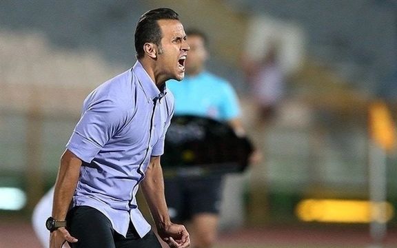 واکنش علی کریمی به خامنهای: فکر کردی رهبر کل ایرانی، درمانده!