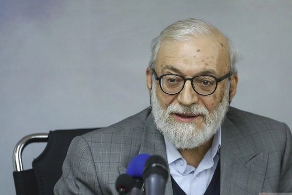 مقرب للمرشد الإيراني: ينبغي تحديد ضوابط للعري في البلاد