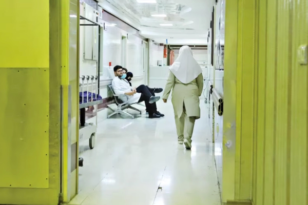 Official Warns About Rising Suicide Rates Among Iranian Doctors