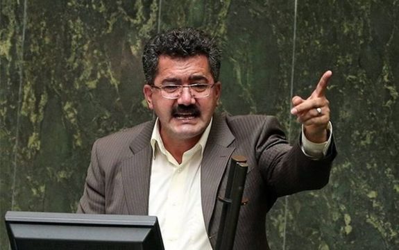 عثمانی، نماینده بوکان: فیلترینگ باعث شده بچههای مردم به همه چیز دسترسی پیدا کنند