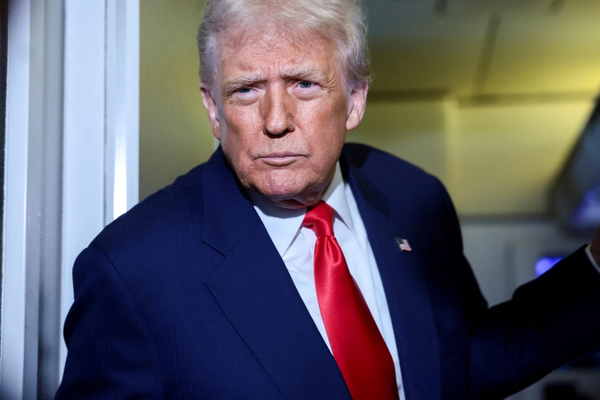 روزنامه تلگراف: بیبیسی سخنان ترامپ را دستکاری کرد تا نشان دهد شورش کنگره را تشویق کرده