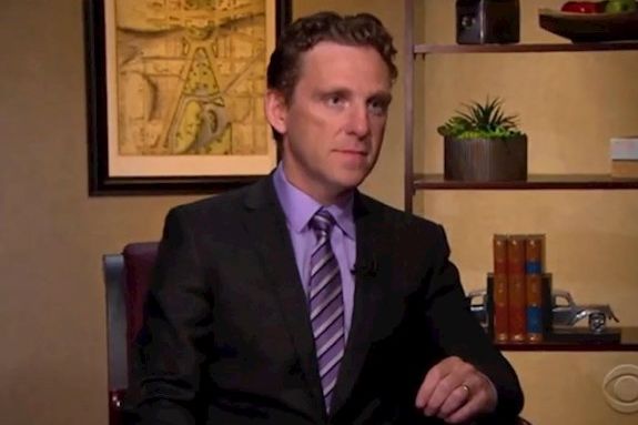 مدیر بنیاد دفاع از دموکراسیها:حضور نماینده اتحادیه اروپا در مراسم تحلیف رییسی شرمآور است