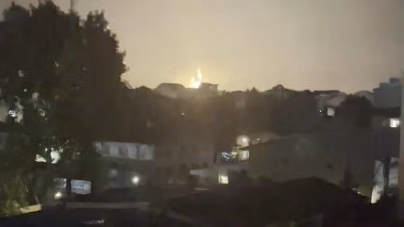 شب پرتنش ایران: حملات موشکی و پهپادی، فعال شدن گسترده پدافند هوایی در شهرهای مختلف