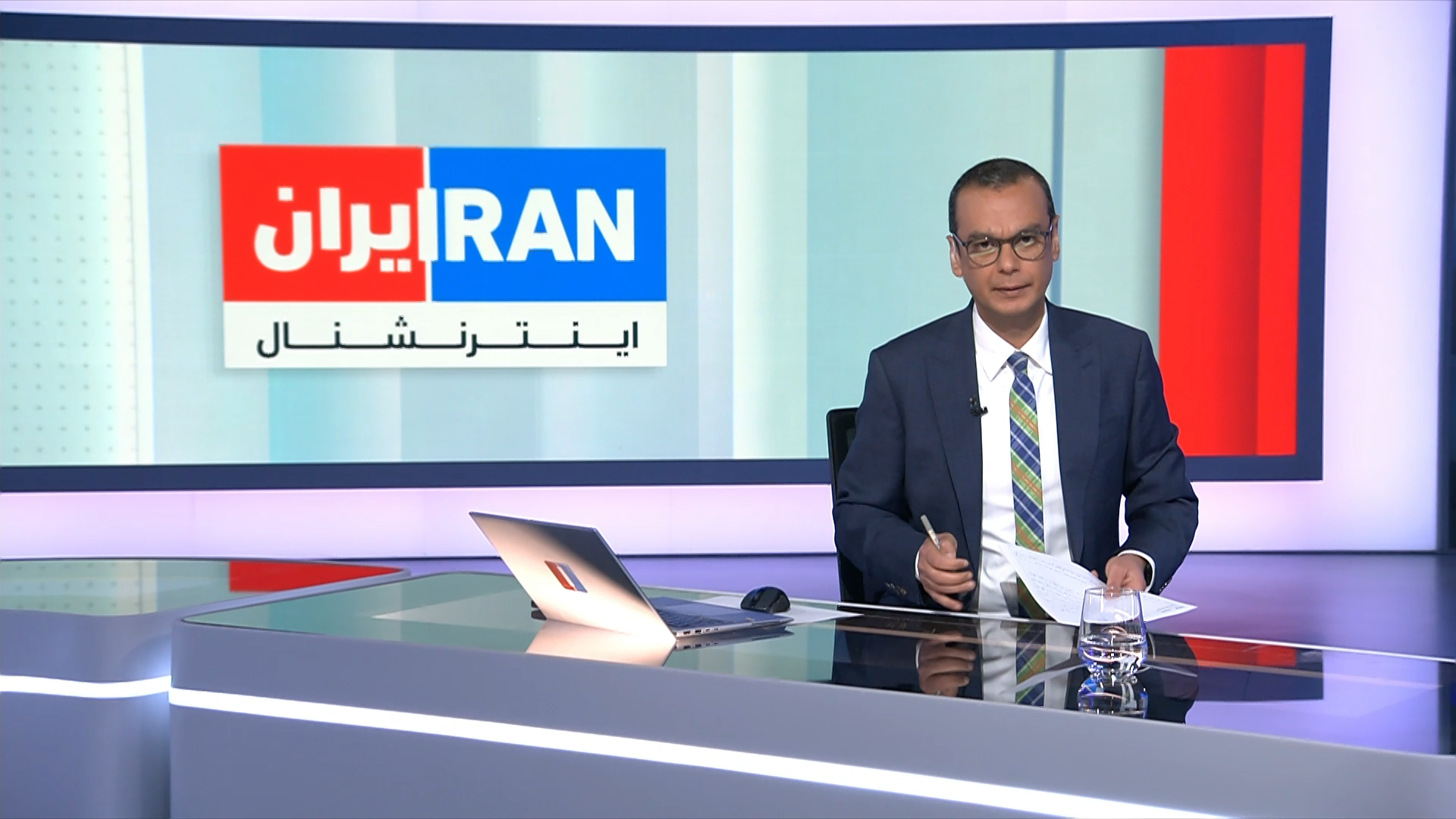 سرخط خبرهای شنبه ۱۵ فروردین