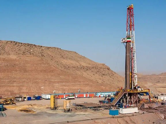 مشاركة شركات روسية لتطوير7حقول نفطية بإيران بعد غموض في مصير عقود تطوير حقول النفط والغاز