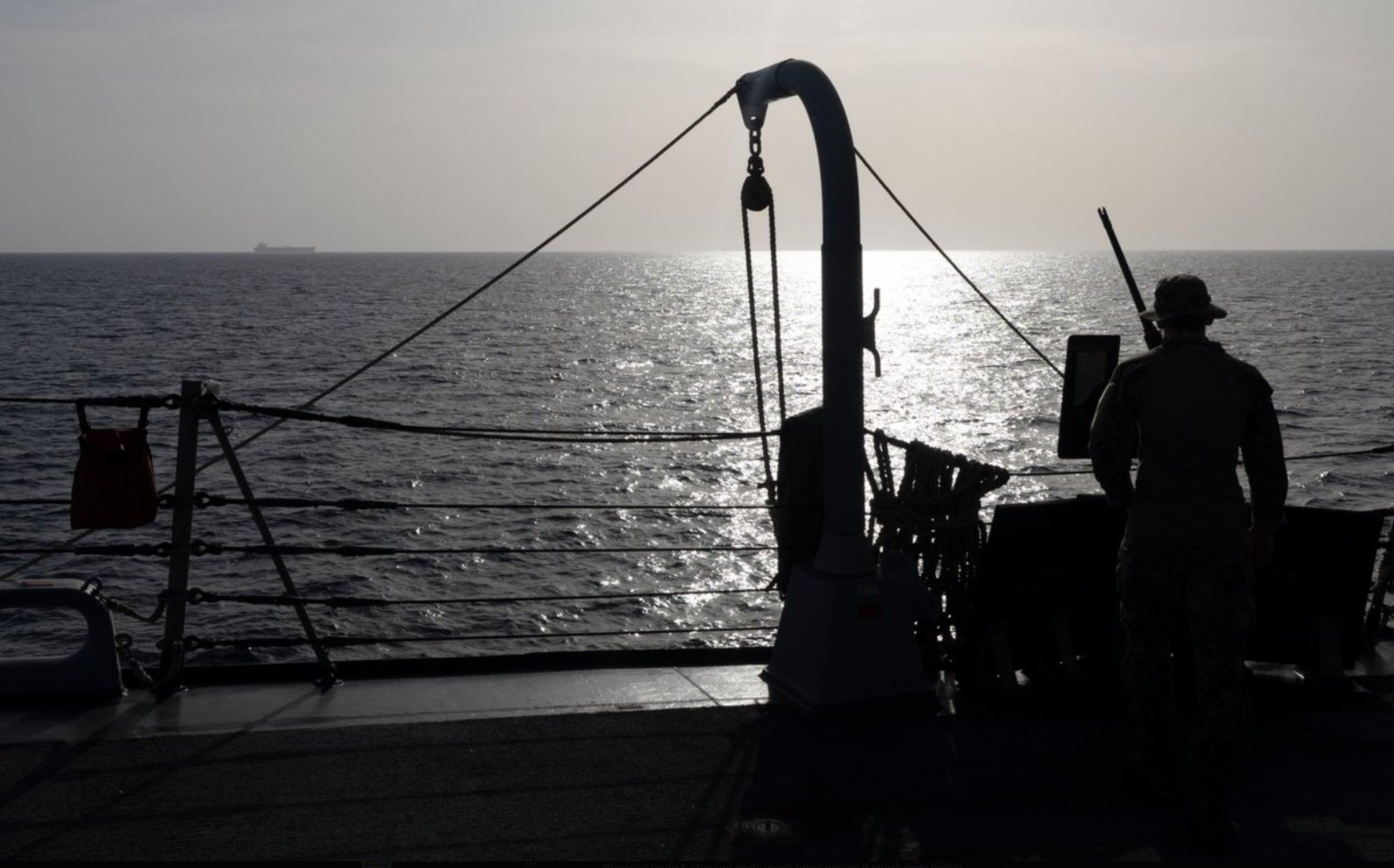 سنتکام: نیروهای آمریکایی به ۳۸ کشتی دستور داده‌اند که دور بزنند یا به بنادر ایران بازگردند