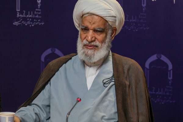 عضو مجلس خبرگان: کشف حجاب برنامه دستگاههای جاسوسی دشمن است