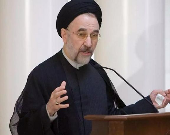 محمد خاتمی: هیچ دستگاهی حق ندارد که با اعتراض مردم با سلاح و گلوله برخورد کند