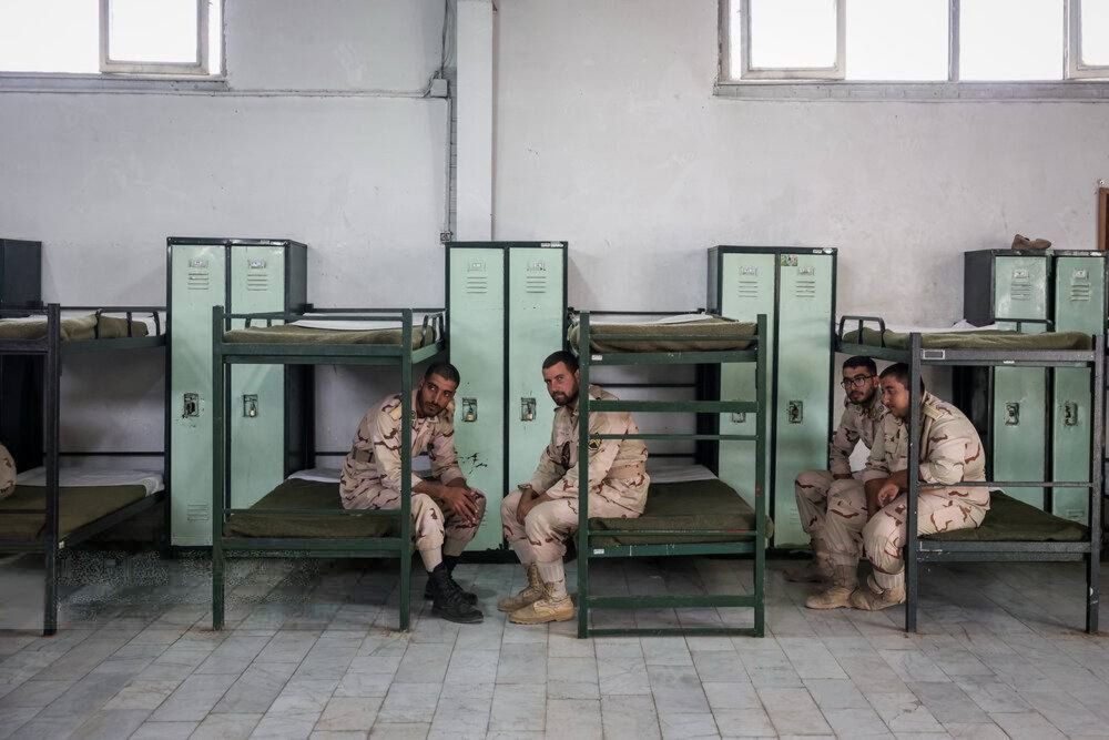 Iran orders deserters to resolve military service status