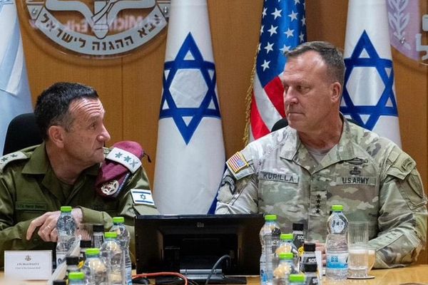 قائد "سنتكوم" ورئيس الأركان الإسرائيلي يناقشان "النفوذ المدمر" لإيران في الشرق الأوسط