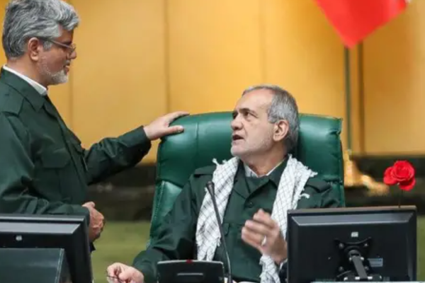 پزشکیان از «جنون» سپاه خشمگین و خواستار ملاقات با مجتبی خامنهای برای توقف حملات است