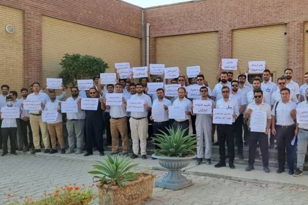 تجمع اعتراضی کارکنان صنعت نفت در پارسجنوبی و چند پالایشگاه کشور