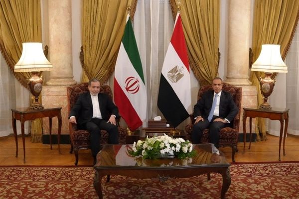 Top Iran envoy's Cairo visit may signal thaw to long frozen ties