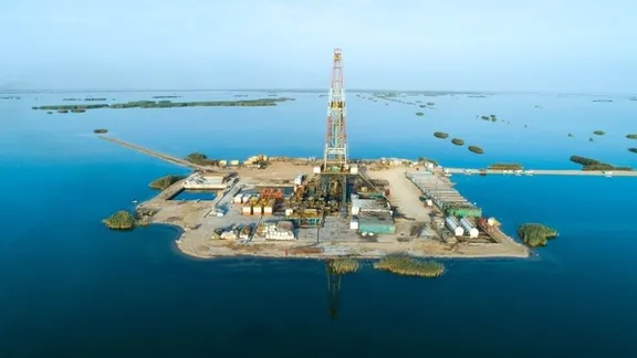 هزاران کارگر با واگذاری میدان نفتی دشت آزادگان به بخش خصوصی مخالف هستند