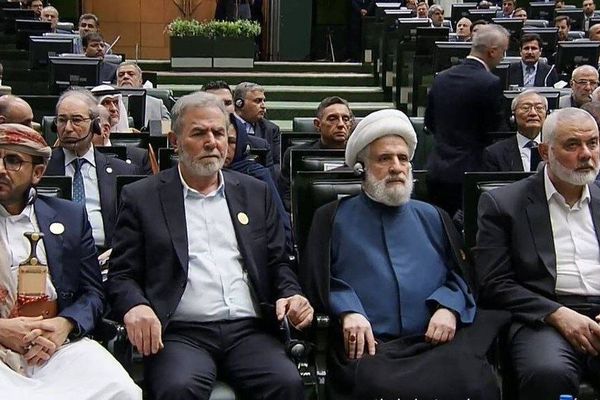 الإهانة التاريخية للنظام الإيراني والخوف من توابع اغتيال هنية لدى "جبهة المقاومة"