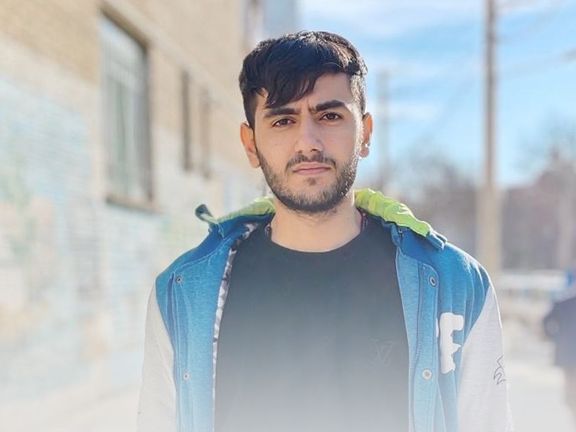 حمزه برزگر، جوان ۲۱ ساله، سومین شهروند بازداشتی در پی شادی پس از باخت تیم ملی