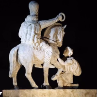 In nationalist push, Iran unveils statue of kneeling Roman emperor