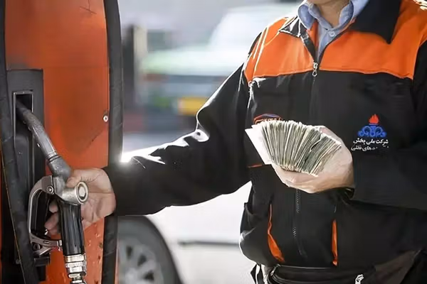 شهروندان: افزایش قیمت بنزین یعنی شروع موج جدید گرانیها و کاهش بیشتر قدرت خرید